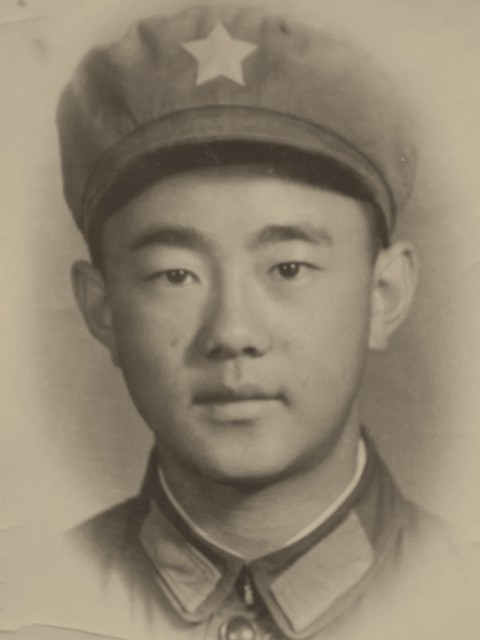 烈士老照片修复前原貌